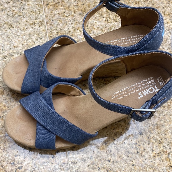 Tom's Women's Wedges - Picture 4 of 4